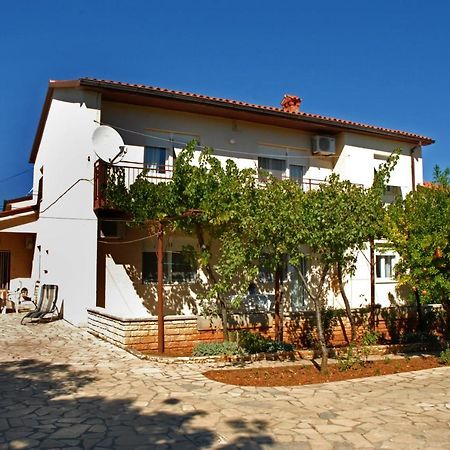 Apartment Valentina Liznjan Exterior photo