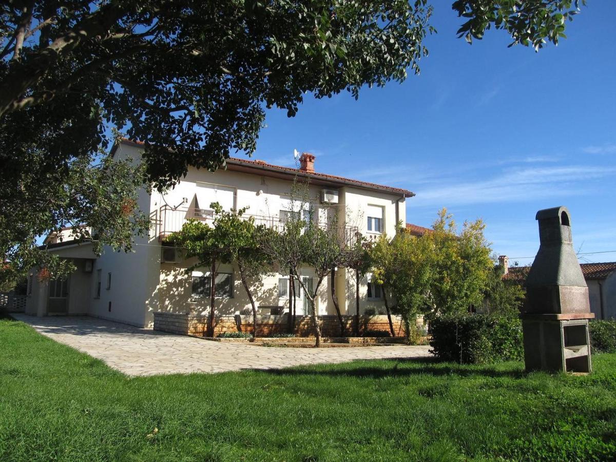 Apartment Valentina Liznjan Exterior photo