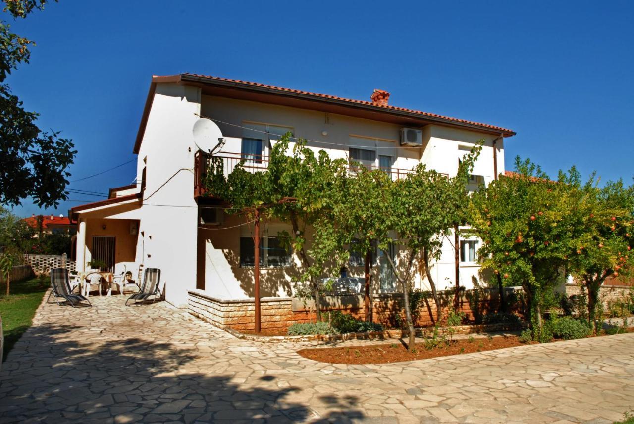 Apartment Valentina Liznjan Exterior photo